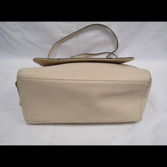 Versace handbag authentic - Picture 5 of 5